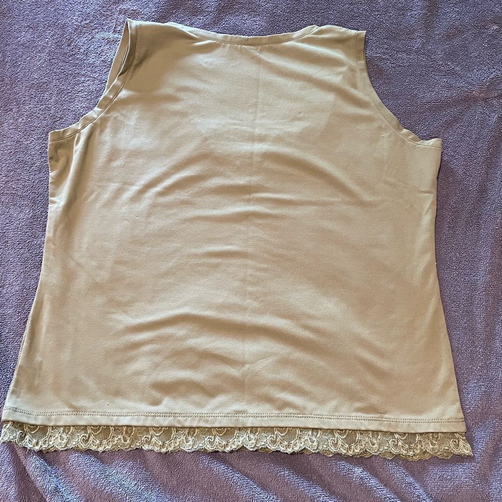 Sage green sleeveless top - Picture 3 of 7
